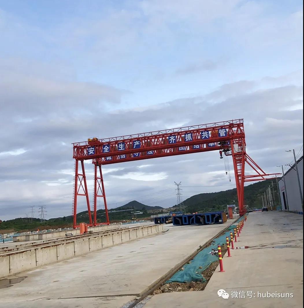 山東龍門(mén)吊安全監(jiān)控系統(tǒng)完成安裝和調(diào)試