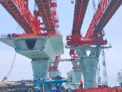 進(jìn)展順利！湖北三思科技架橋機(jī)安全監(jiān)控系統(tǒng)助力黃茅?？绾Ｍǖ?/></a>
    </a>
  </div>
 <div   id=